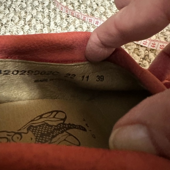 Fly London “Batam” suede booties in excellent condition size 8.5 (39) - Picture 11 of 11